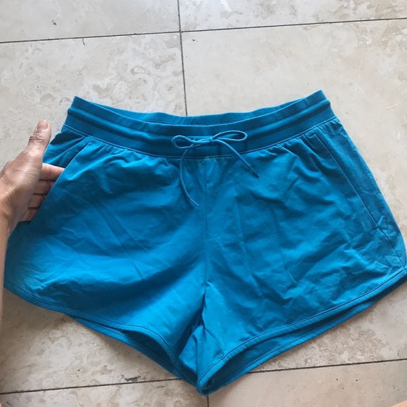 UNIQLO and Gap Shorts Bundle - Picture 4 of 8
